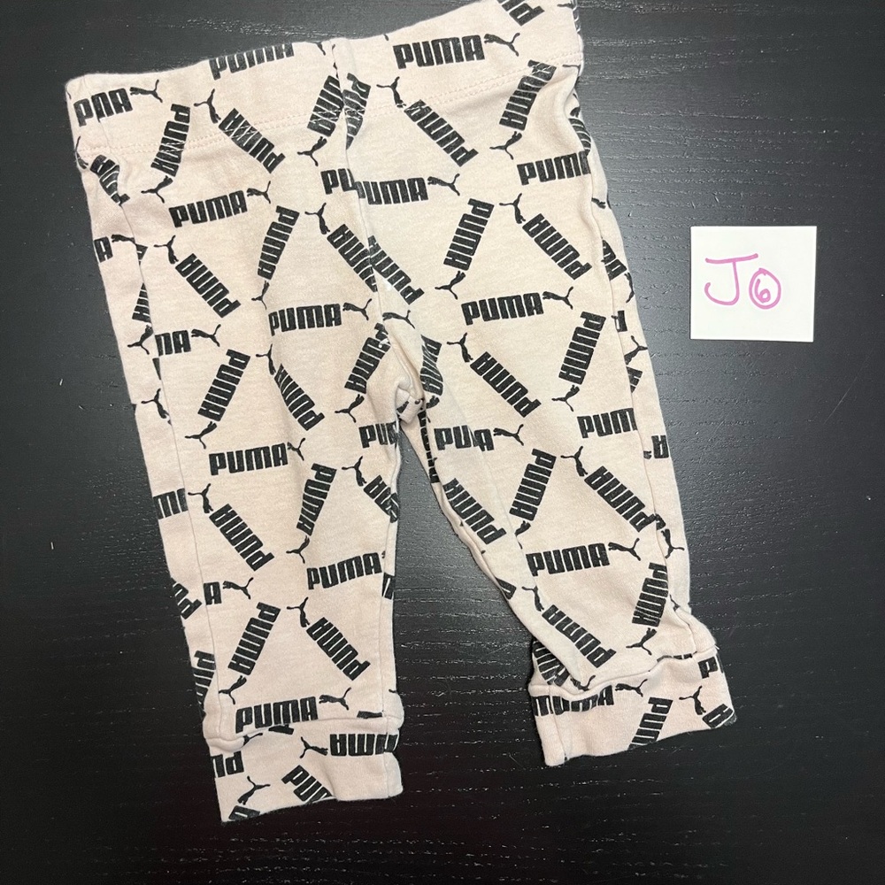 ⭐️2/$8.00⭐️ Puma 3-6m Beige and Black Logo Leggings